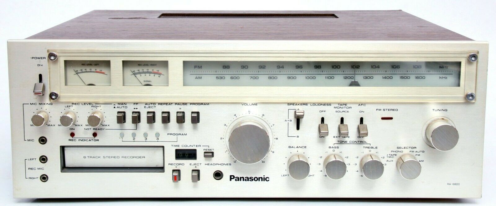 Panasonic Ra-6800 Am/fm Receiver With 8-track Player, Lot 650
