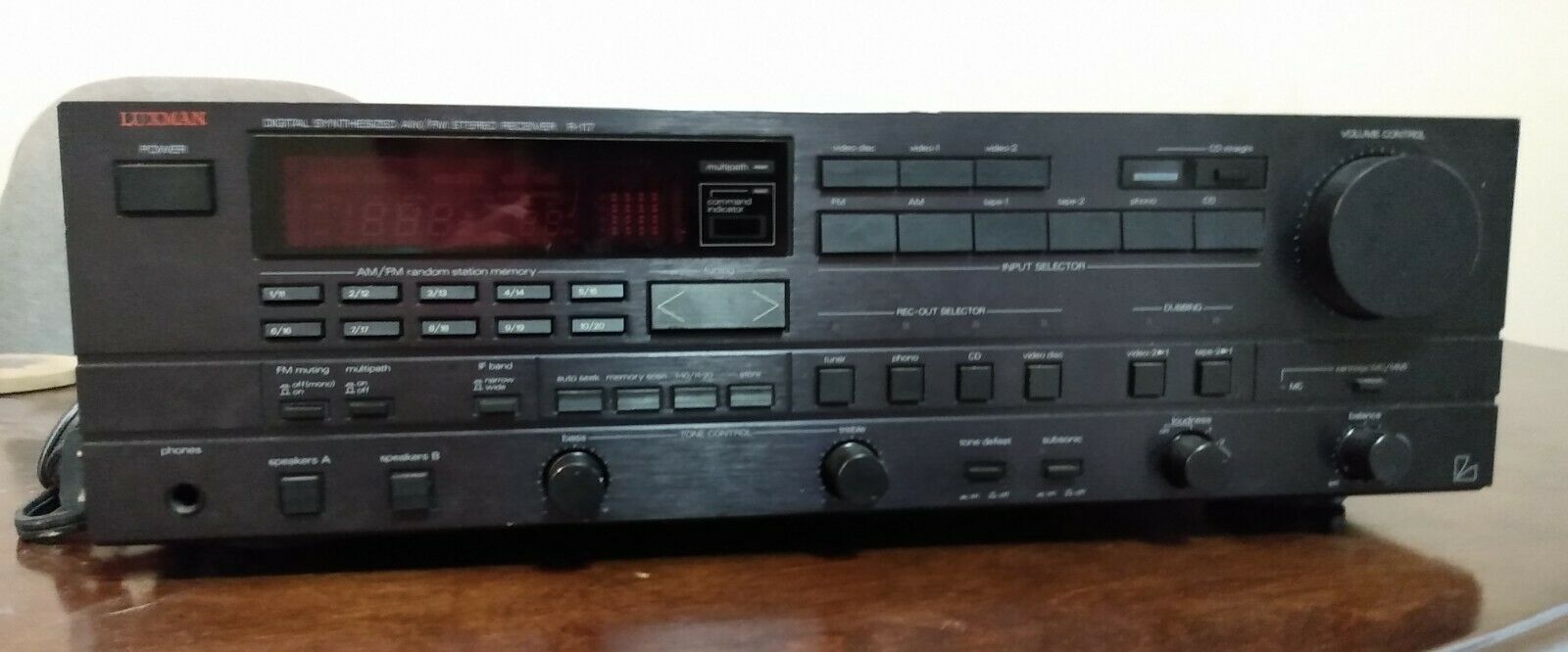 Luxman Stereo Receiver R-117